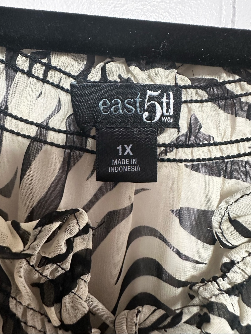 East 5th Black & White Zebra-Print Tie-Neck Blouse - Picture 4 of 5